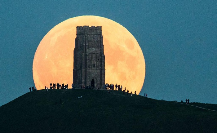 Last supermoon of the year to be visible, and hide meteor shower